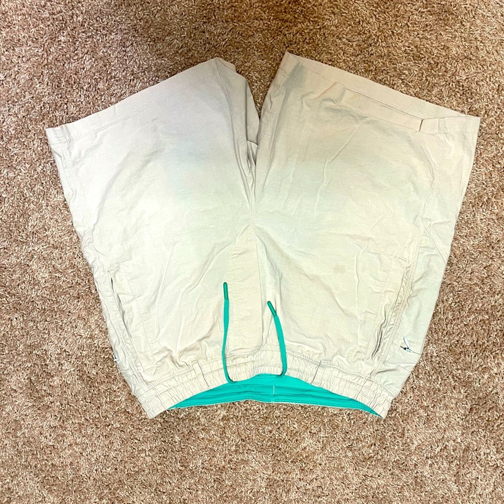 Birddogs khaki shorts